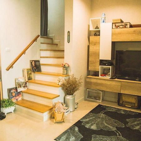 Autta House Appartement Bangkok Buitenkant foto